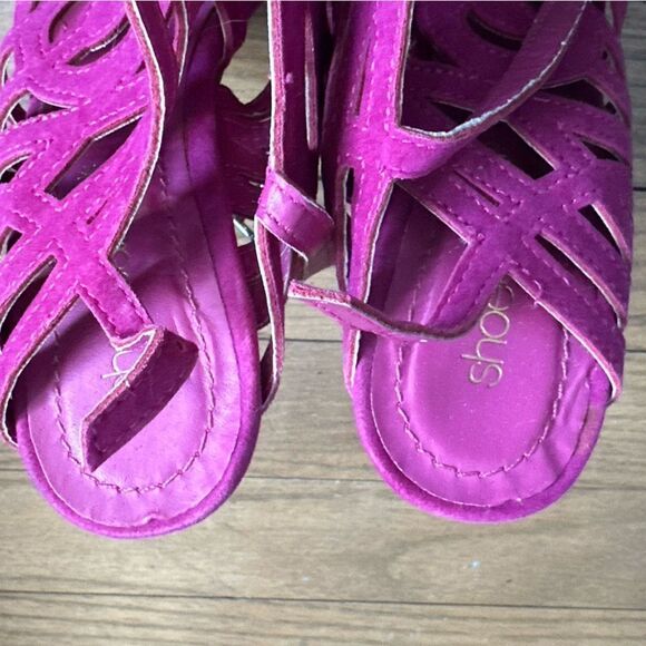 Madison By Shoedazzle Womens Heel Size 6.5  Strappy Fuchsia Pink  Stiletto - Picture 3 of 7